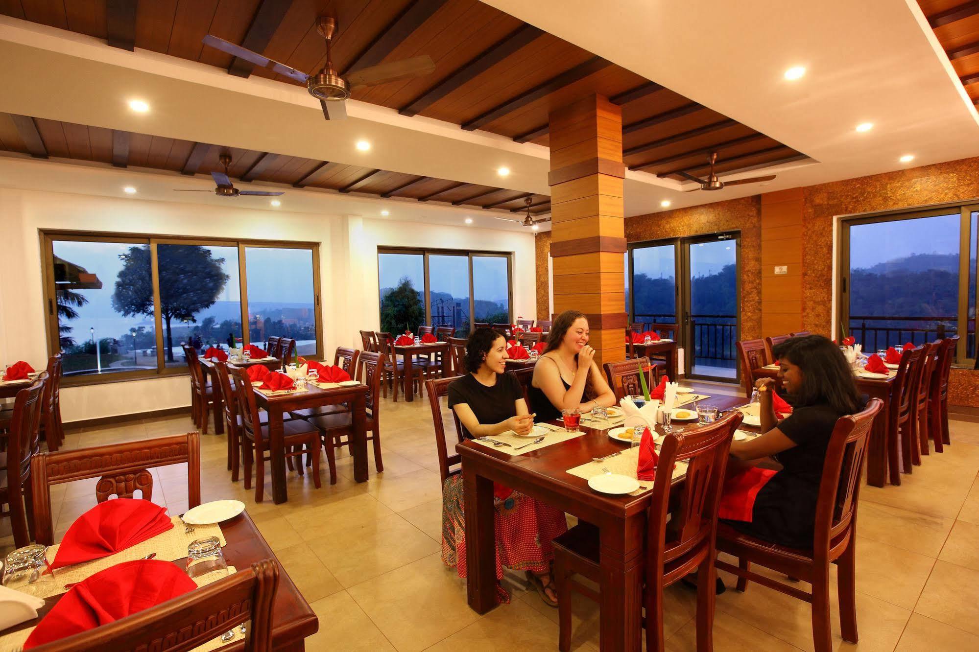 Arayal Resort-A Unit Of Sharoy Resort Tariyod Экстерьер фото